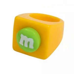 Acrylic ring "m&m's"